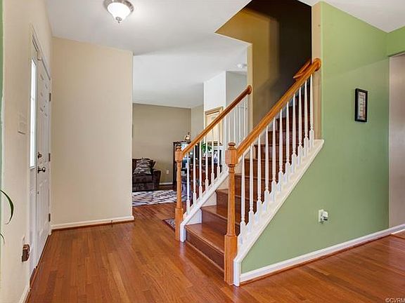 3rd image of 13437 Naylors Blue Dr