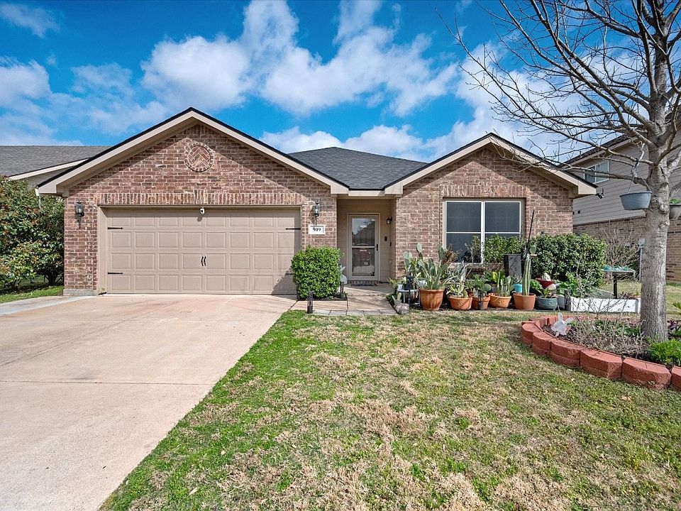 1st image of 909 Penny Royal Ct
