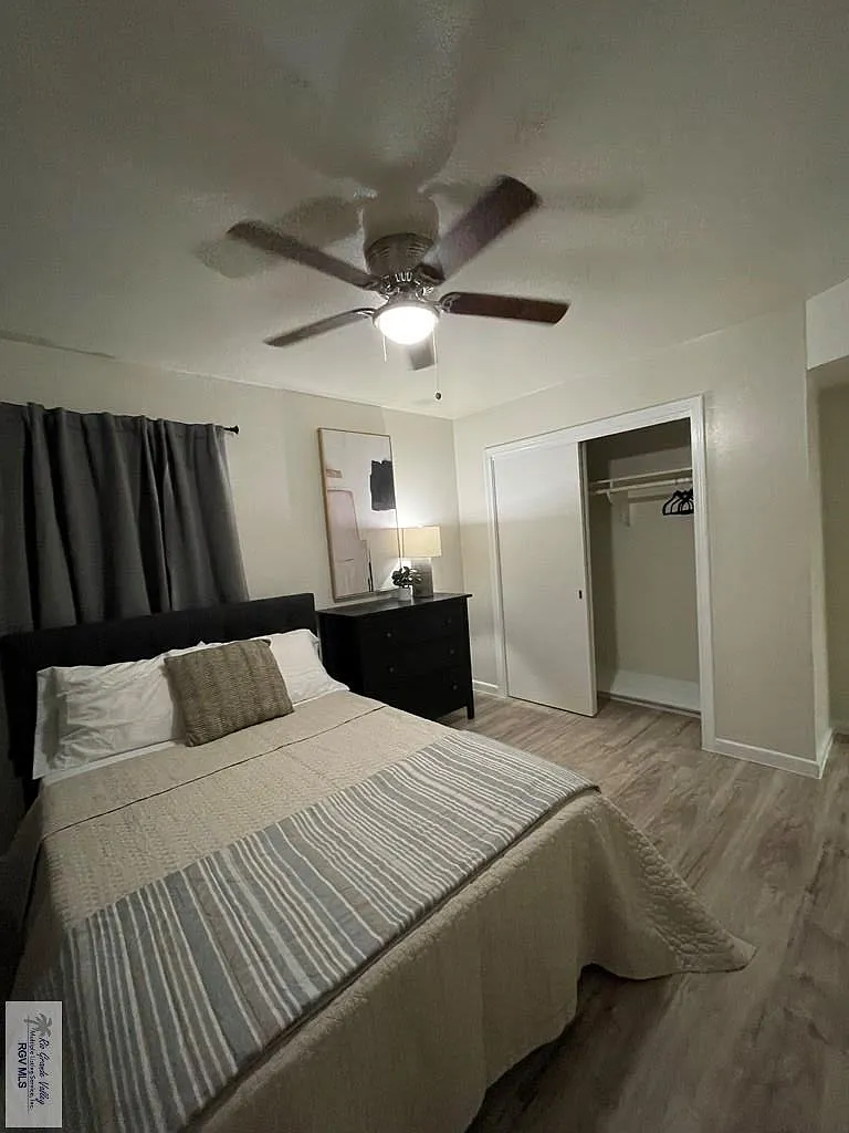 3 bed, 1.0 bath, 1316 sqft, $1,800 — Photo 4