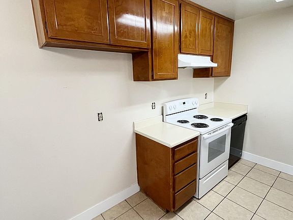 4th image of 360 N San Antonio Ave APT H