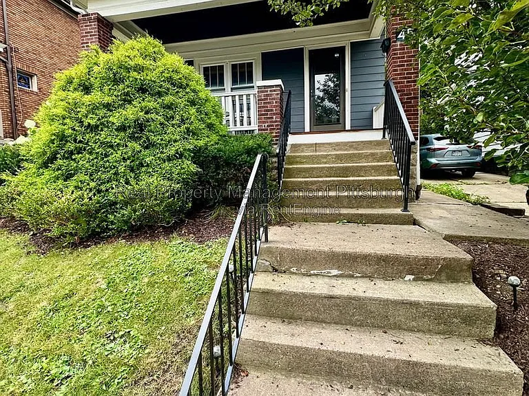 45 Shady Dr W — Photo 2
