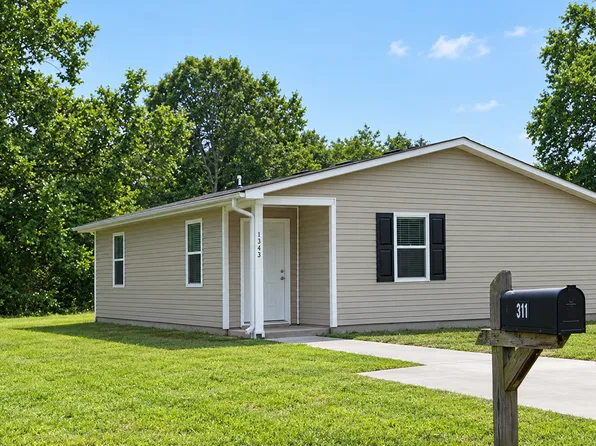 313 Paxton St, Elizabeth City, NC 27909