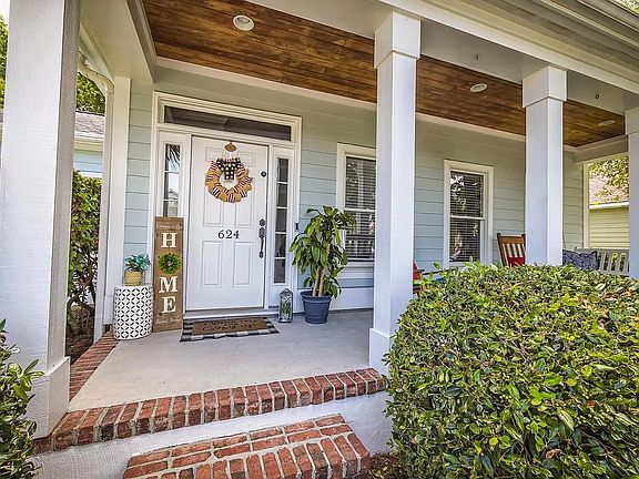 2nd image of 624 McGinnis Ln