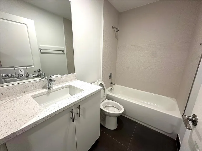 20 NE 19th Ave #213 — Photo 4