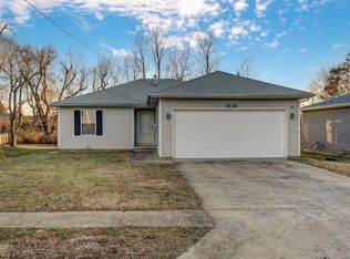 3132 W College Street, Springfield, MO 65802