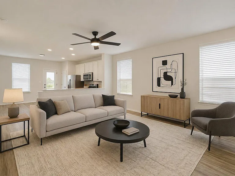 434 Eves Necklace Dr — Photo 2