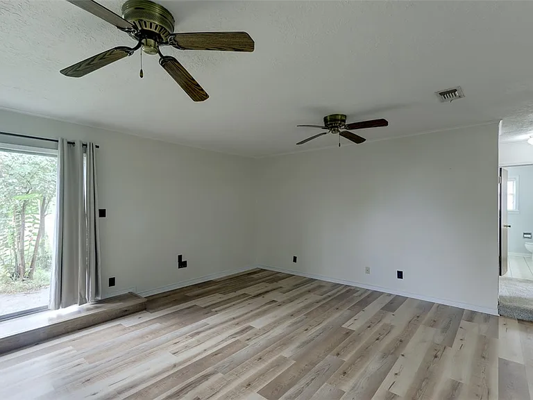 3503 Old Oaks Dr — Photo 8