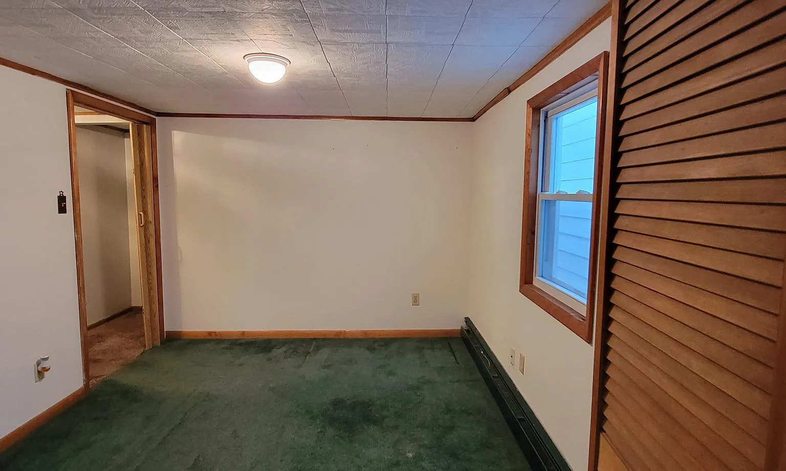 220 Main St — Photo 4