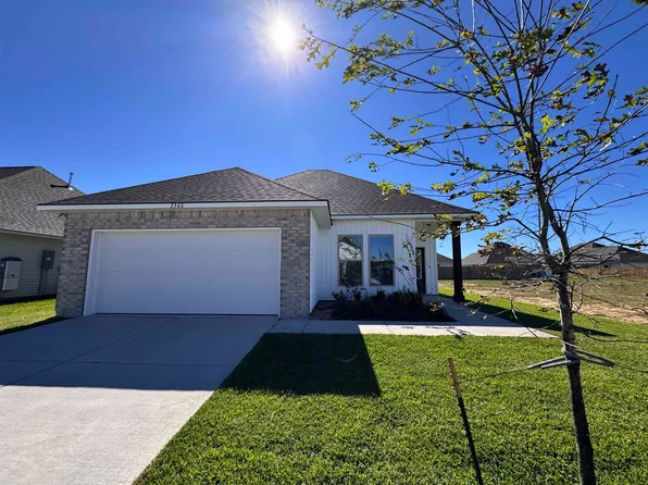 2366 Strickland Ct, Lake Charles, LA 70607