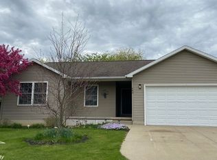 684 Hillside Dr, Corunna, MI 48817