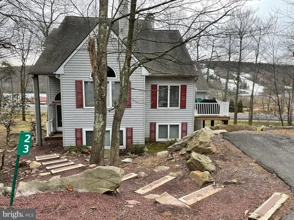 23 Rockspring Ct, Lake Harmony, PA 18624