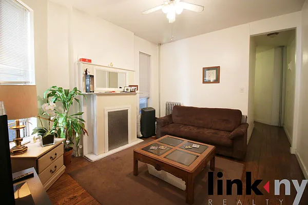 Rented by Link NY Realty | media 34