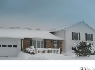 5794 S Gate Dr, Auburn, NY 13021