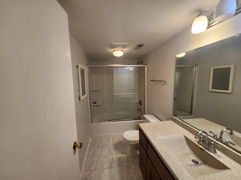 1102 Hinswood Dr #102 — Photo 13