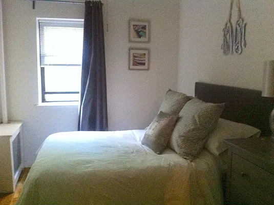 Rented by Manhattan Property Group | media 19