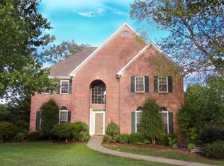 7806 Lake Ridge Dr, Hixson, TN 37343