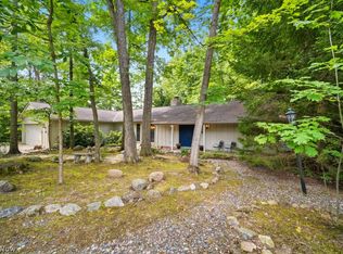 11604 Park Moss Ave, Strongsville, OH 44136
