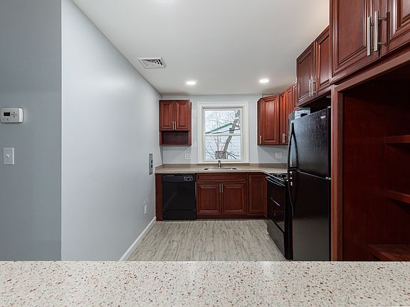 4th image of 1 Bain Ave