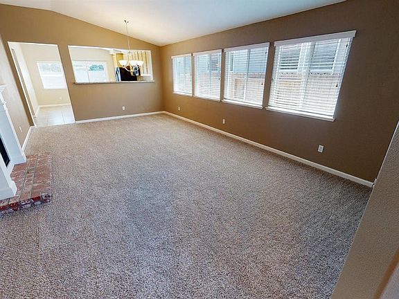 4th image of 2306 Heartland Dr