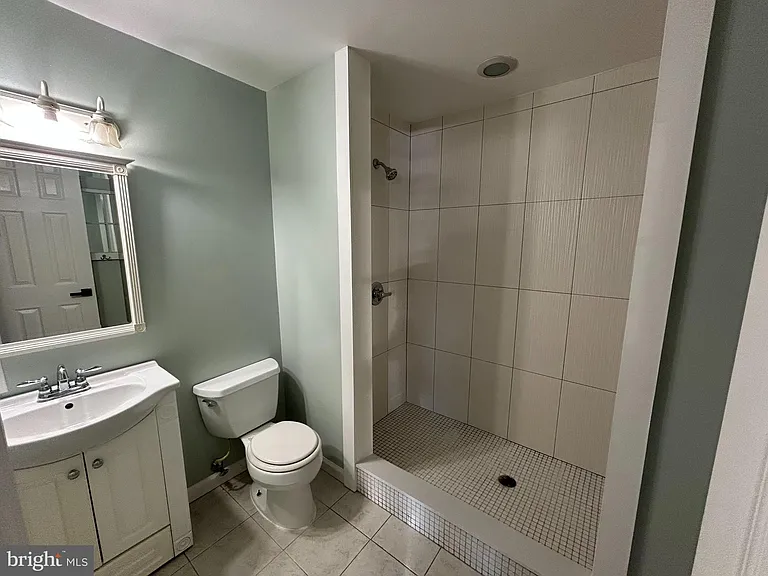 15006 Nebraska Ln — Photo 25