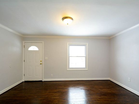 Living/dining room combo