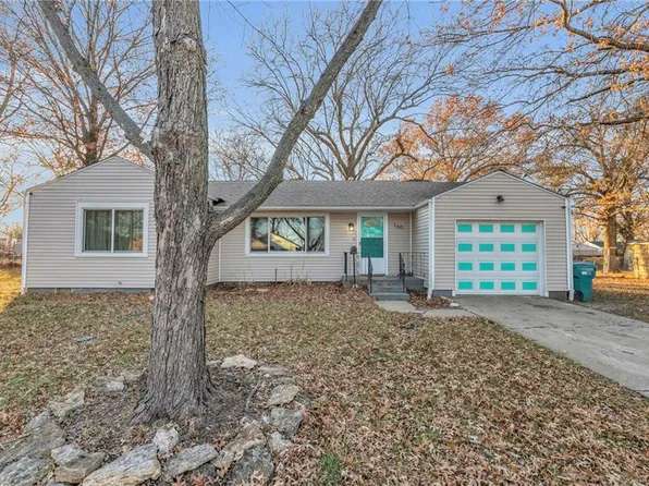 160 14th St, Osawatomie, KS 66064