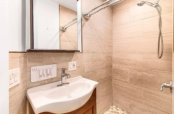 Rented by REAL New York | media 20