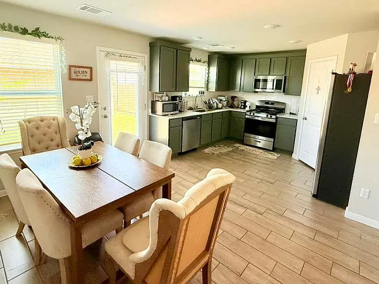 17919 Giglio Way — Photo 3