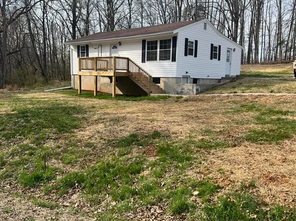 120 Jabo Ln, Madison Heights, VA 24572