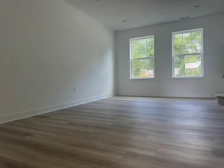 13847 Gatsby Dr — Photo 41