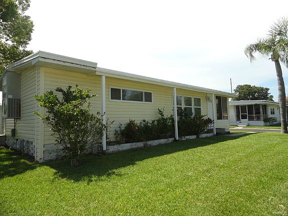 Large corner lot