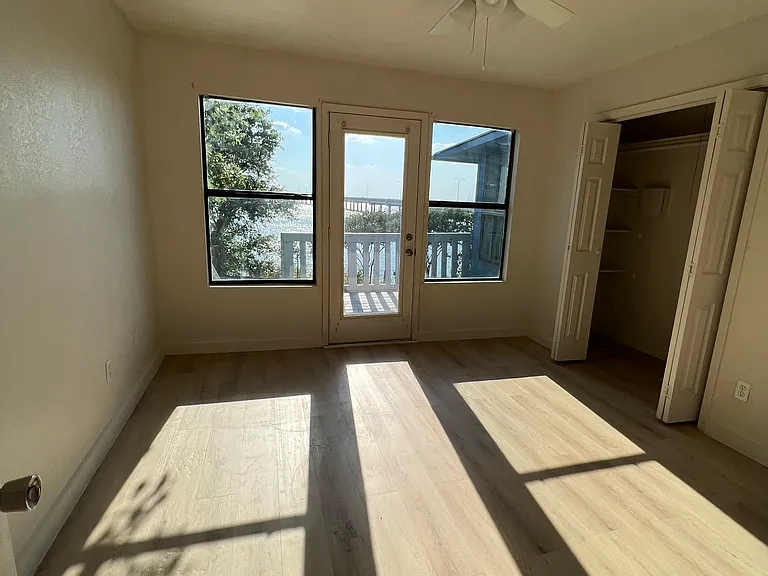 501 Two Pines Ln — Photo 9