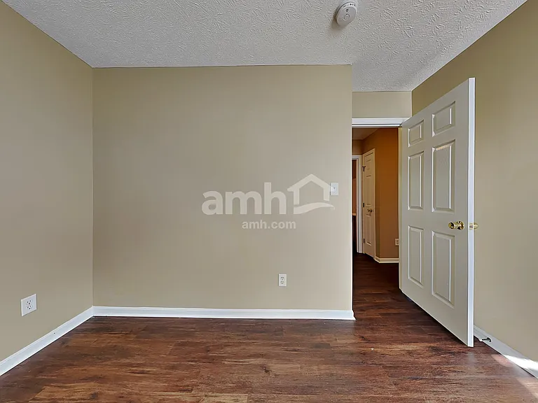 127 Strawberry Fields Dr — Photo 12