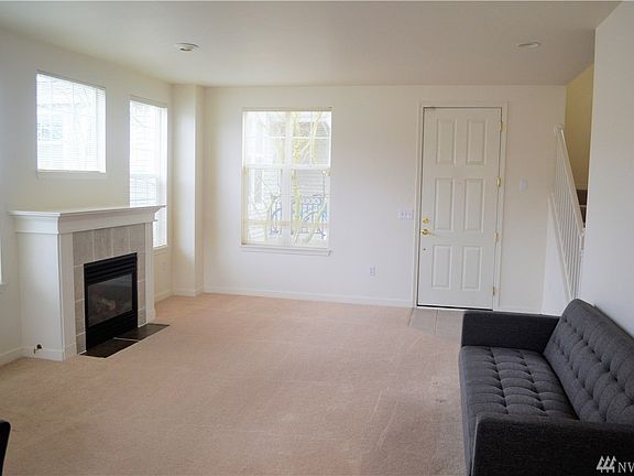 4th image of 22632 NE 4th Ln