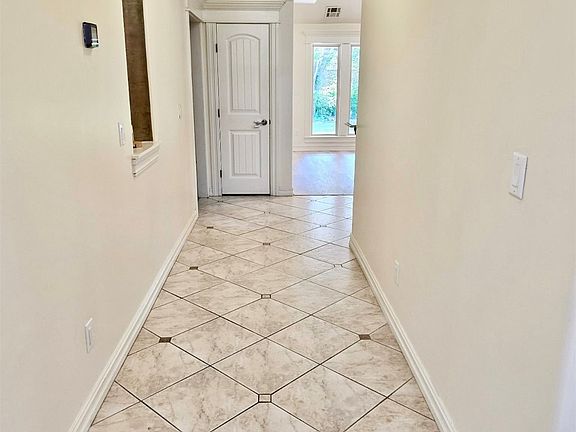 4th image of 10472 S 86th East Ave