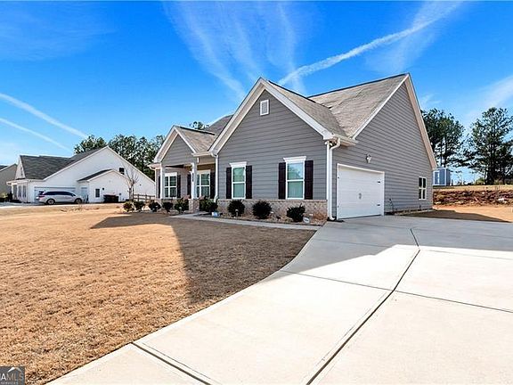 4th image of 1081 Pine View Trl