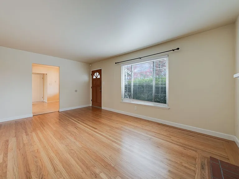 5113 Sitton Way — Photo 8