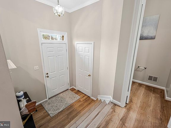 4th image of 4007 Murdstone Ct