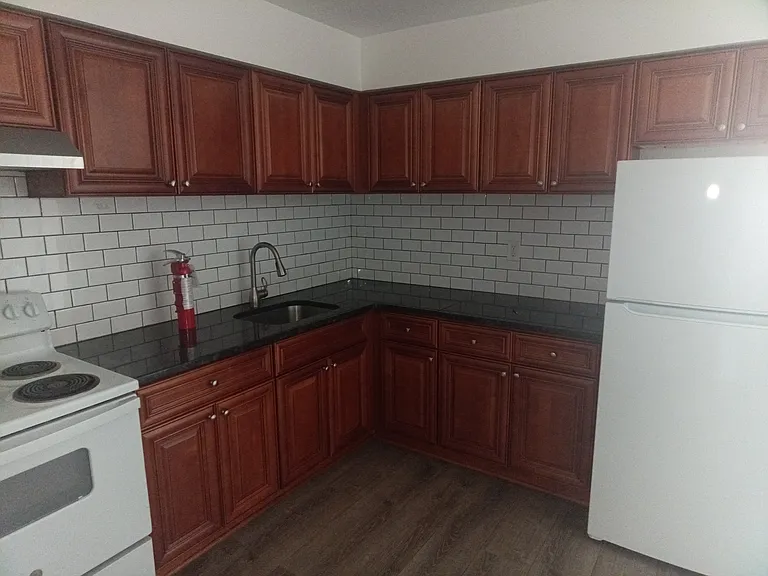 221 S Chester Pike #D15 — Photo 6