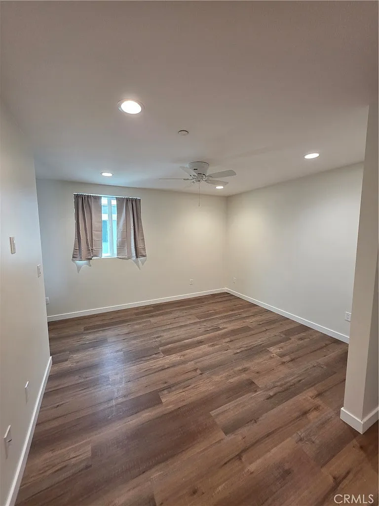 3 bed, 936 sqft, $3,600 — Photo 4
