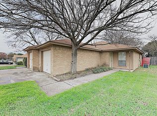 823 White Rock St, Saginaw, TX 76179