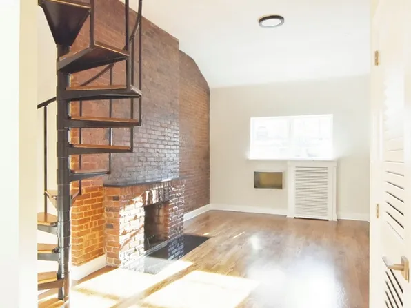 309 West 76th Street image 3 of 21