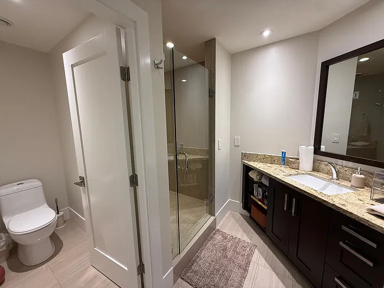 1355 Whitby Rd — Photo 8