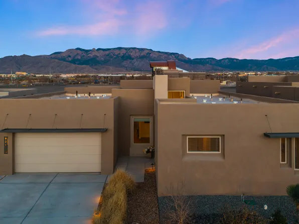 9204 Dawn Patrol Trl NE, Albuquerque, NM 87113