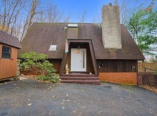 16 Valley Ln, Garrison, NY 10524