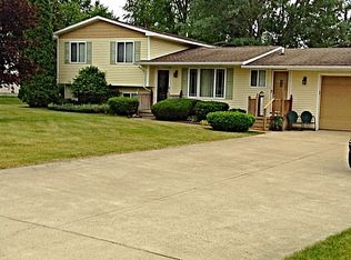 4261 Bobwhite Dr, Flint, MI 48506