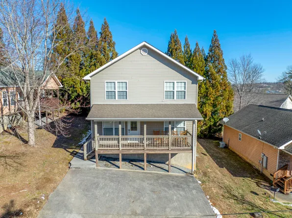 640 Lloyd Huskey Rd, Pigeon Forge, TN 37863