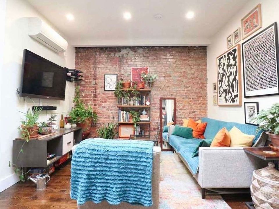 1st image of 2156A Fulton St #3AHL