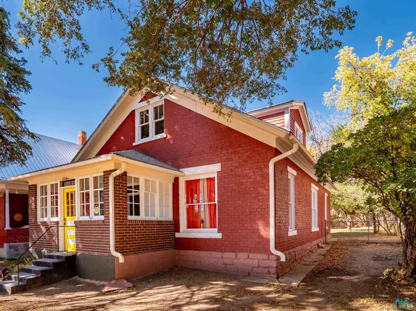 528 S 2nd St, Raton, NM 87740