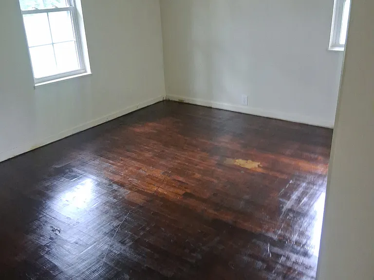 1003 S Grand Ave — Photo 9